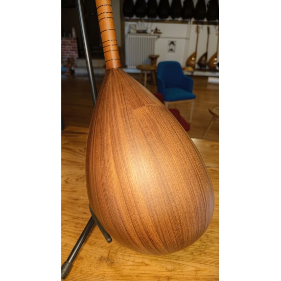 40 CM CEVİZ KISA SAPLI BAĞLAMA (KOD: 03565)