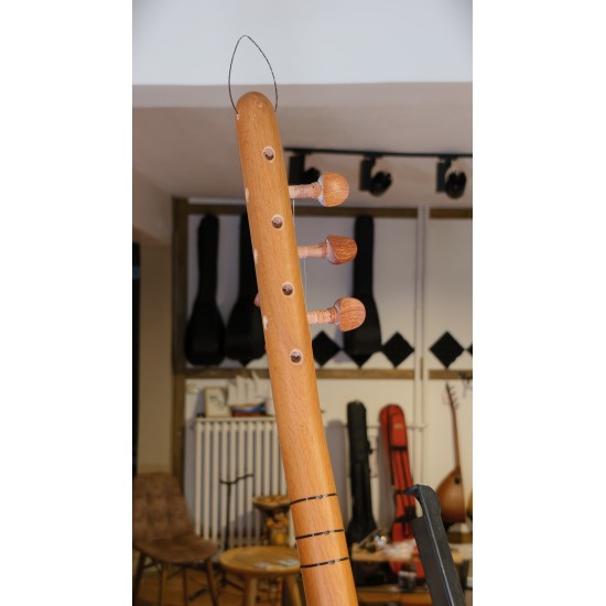 42 CM KARAAĞAÇ KISA SAPLI BAĞLAMA (KOD: 03670)