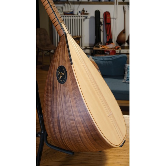 43 CM CEVİZ KISA SAPLI BAĞLAMA (KOD: 03676)